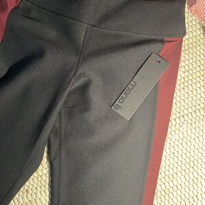 NWT Mono b black wine red leggings